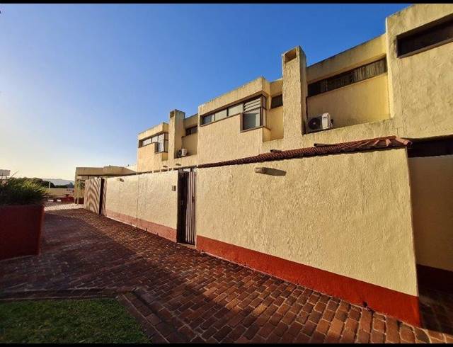 3 BEDROOM DUPLEX SOLD IN PARADISE VALLEY